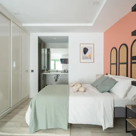 Apartment General Bravo 1c - By Singular Holidays *
